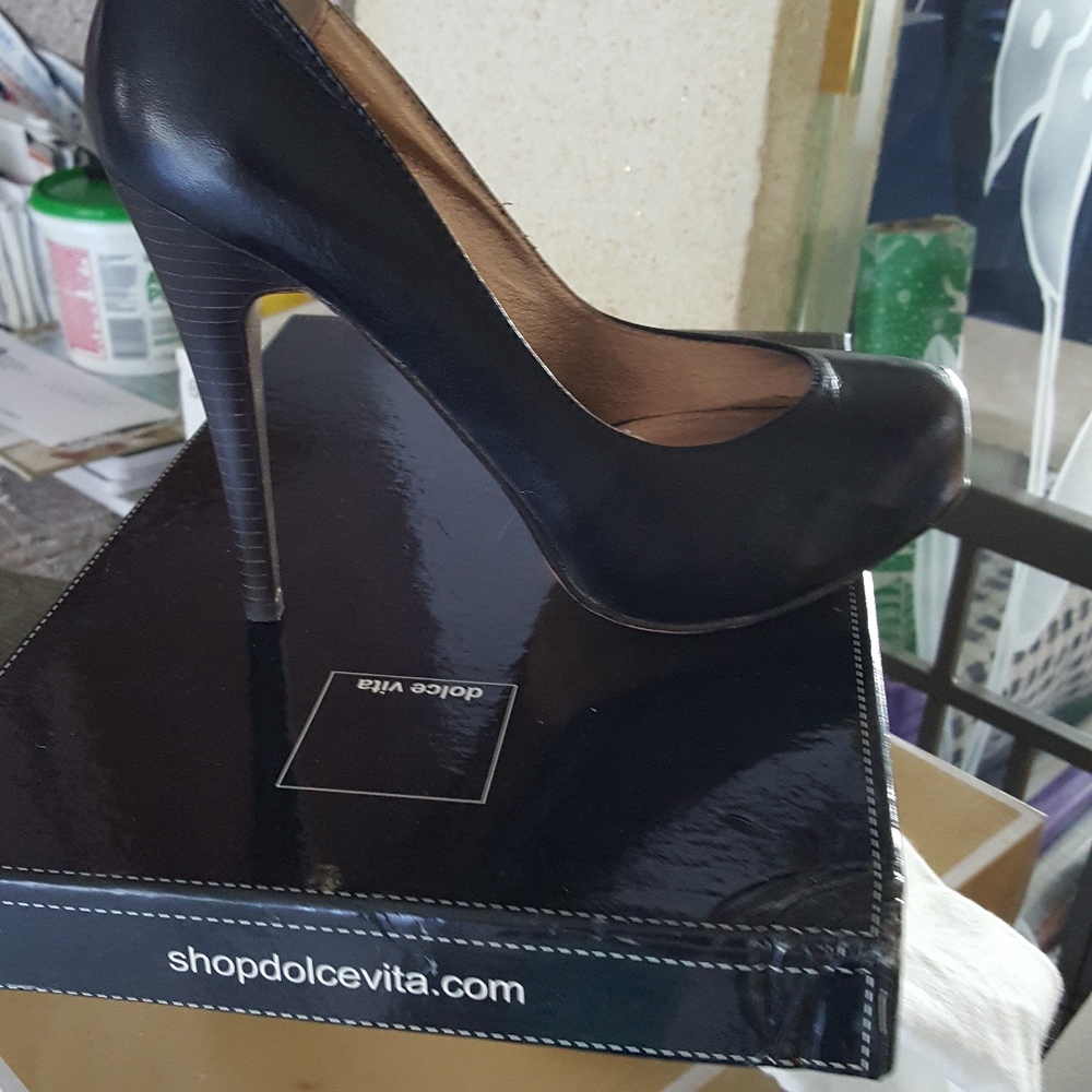 DOLCE VITA PLATFORM LEATHER SHOES